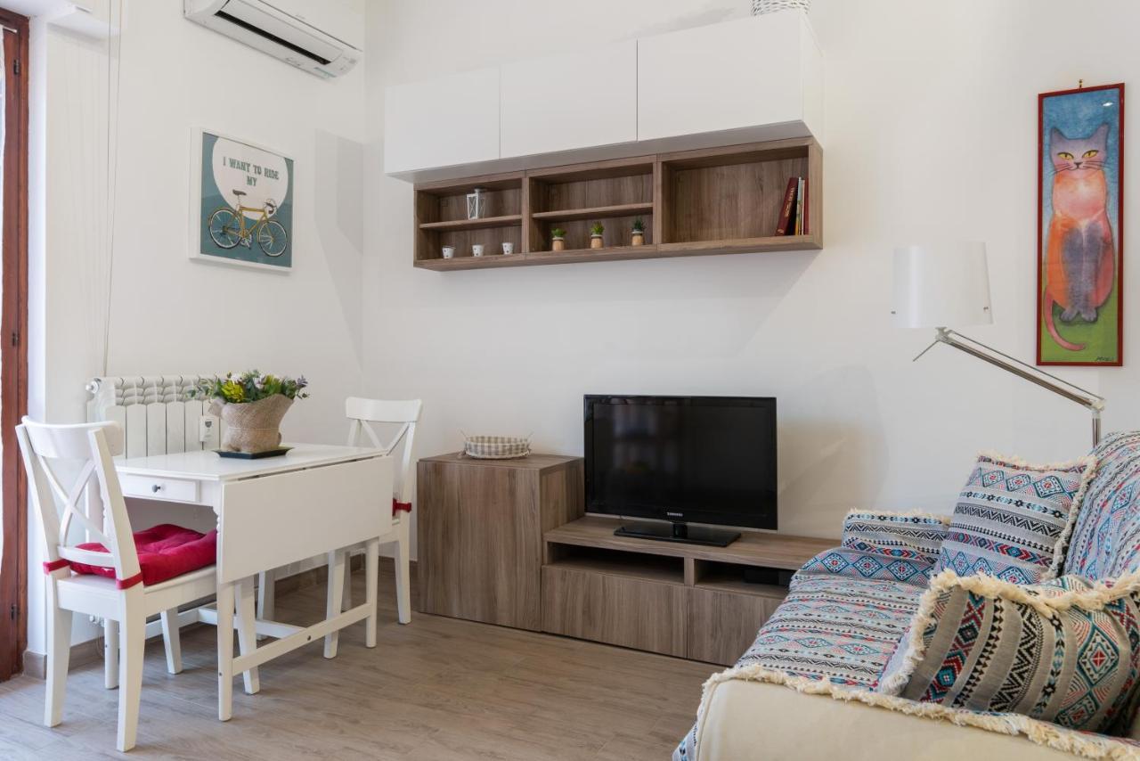 Walking Distance From San Pietro Appartement Buitenkant foto