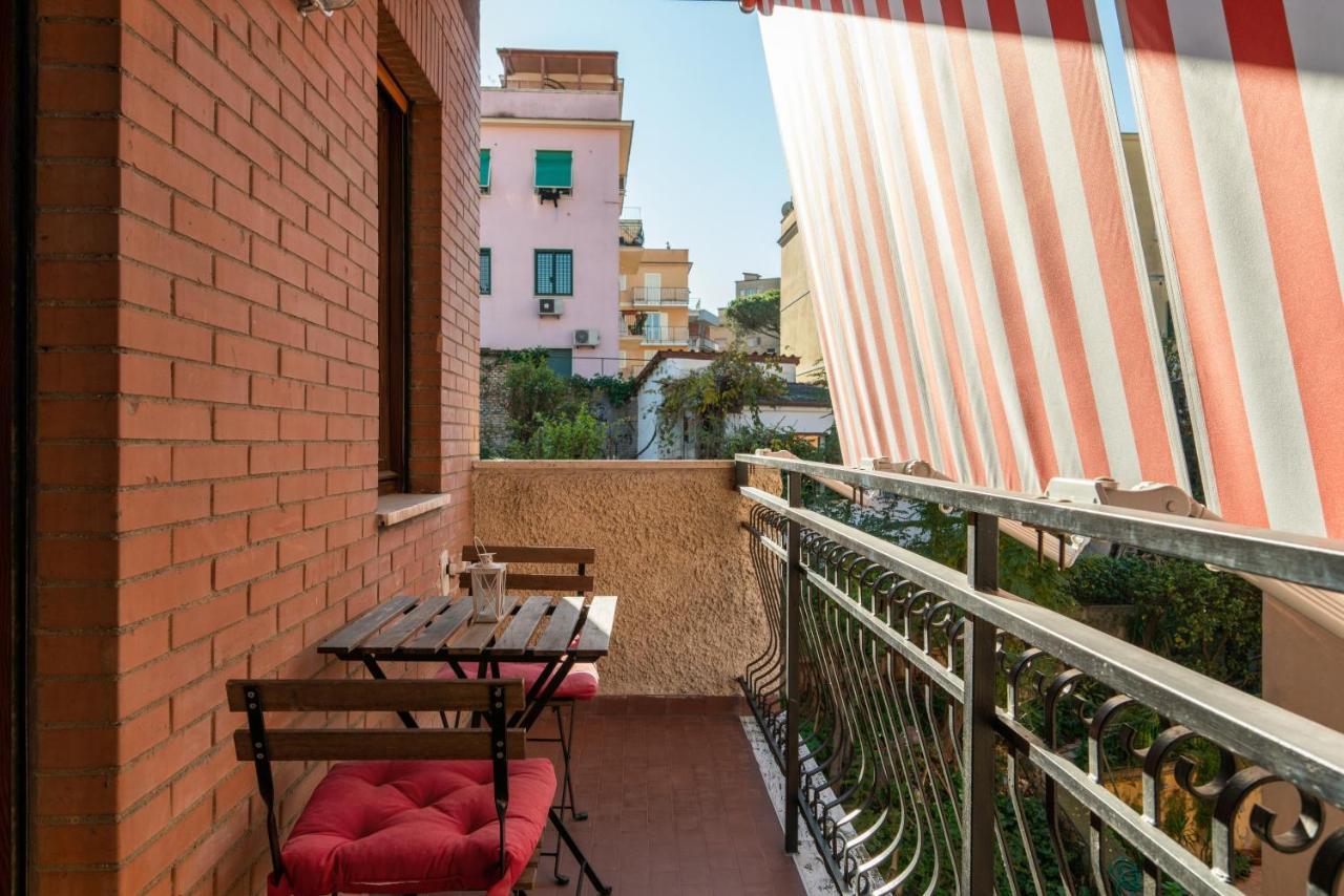 Walking Distance From San Pietro Appartement Buitenkant foto