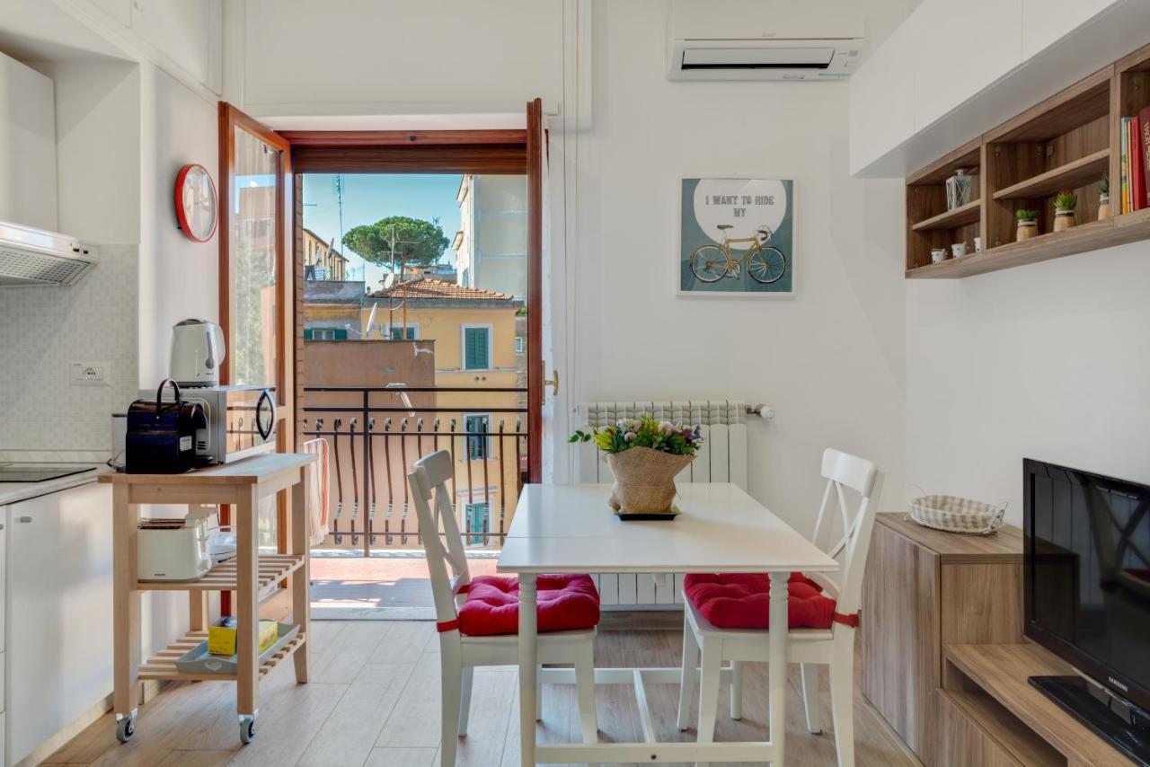 Walking Distance From San Pietro Appartement Buitenkant foto